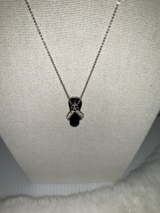 Jewelry - Hawaii Crystal Rhinestone Flip Flop Necklace in Black